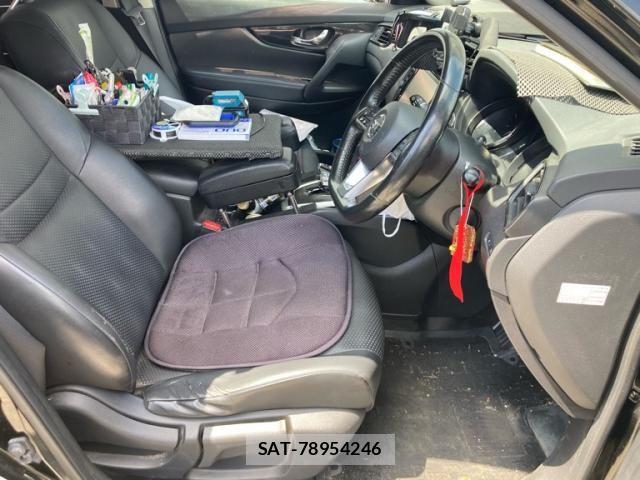 Nissan X-TRAIL 2018-05 8458826-12