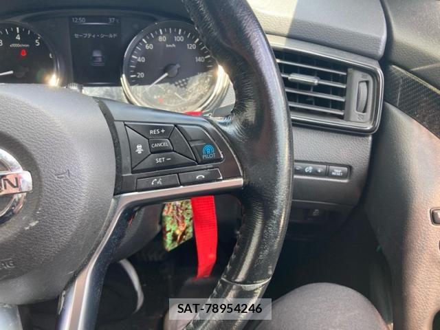 Nissan X-TRAIL 2018-05 8458826-18