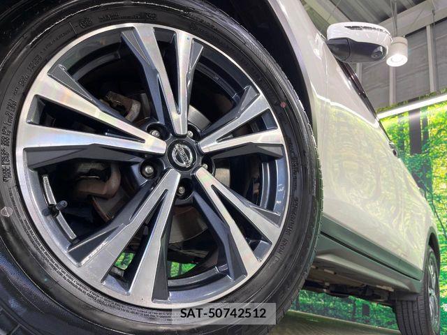 Nissan X-TRAIL 2018-03 8458824-13