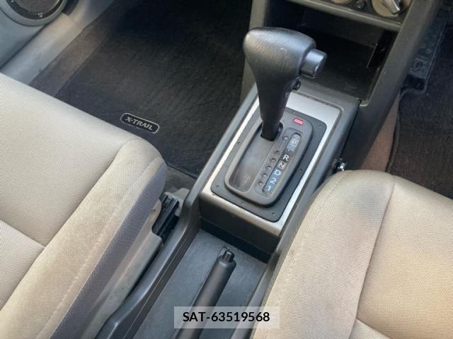 Nissan X-TRAIL 2001-03 8458838-16