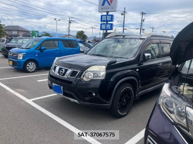 Nissan X-TRAIL 2012-03 8486319-0