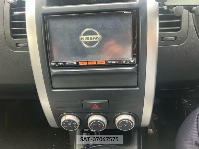 Nissan X-TRAIL 2012-03 8486319-12