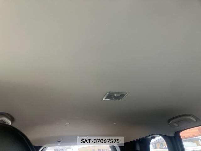 Nissan X-TRAIL 2012-03 8486319-17
