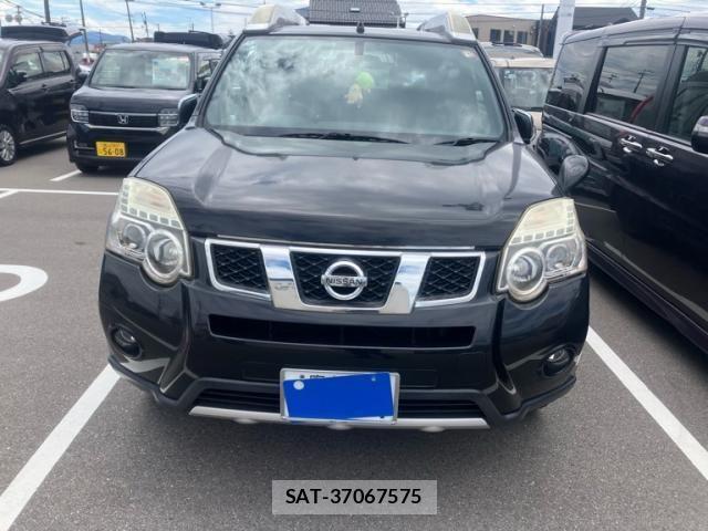 Nissan X-TRAIL 2012-03 8486319-1