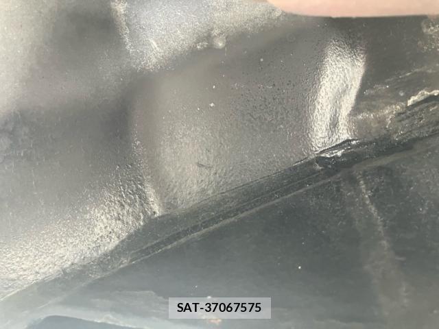 Nissan X-TRAIL 2012-03 8486319-23