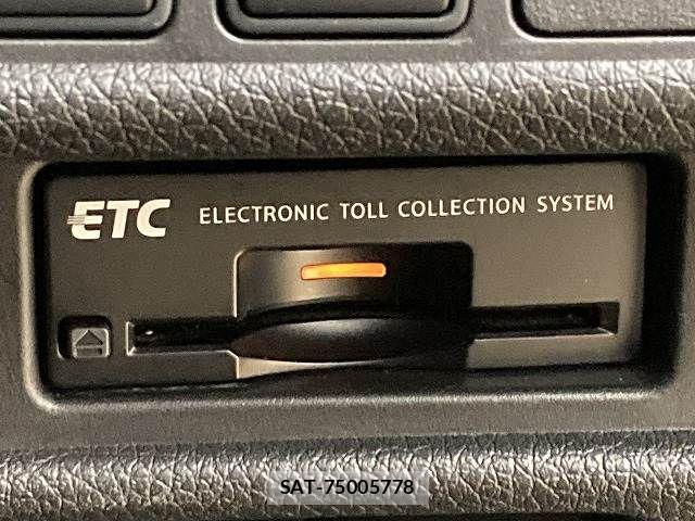 Nissan X-TRAIL 2018-03 8486314-9