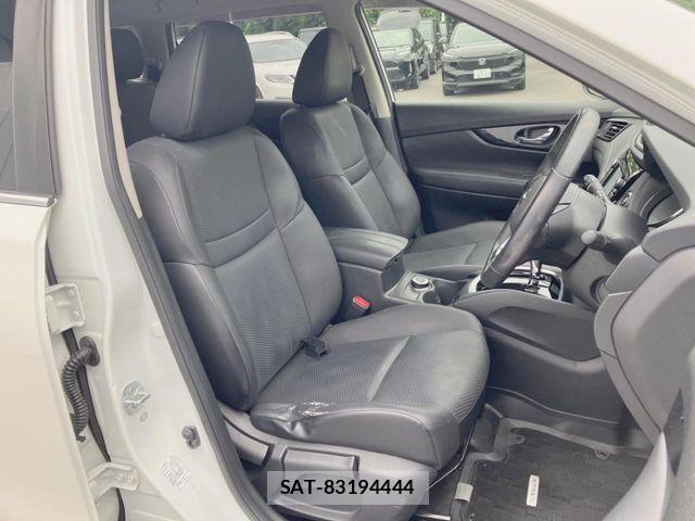 Nissan X-TRAIL 2017-09 8486316-13
