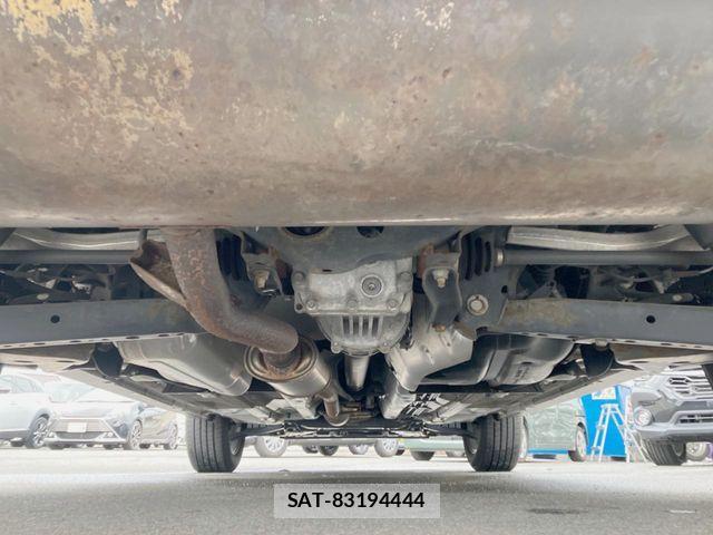 Nissan X-TRAIL 2017-09 8486316-18