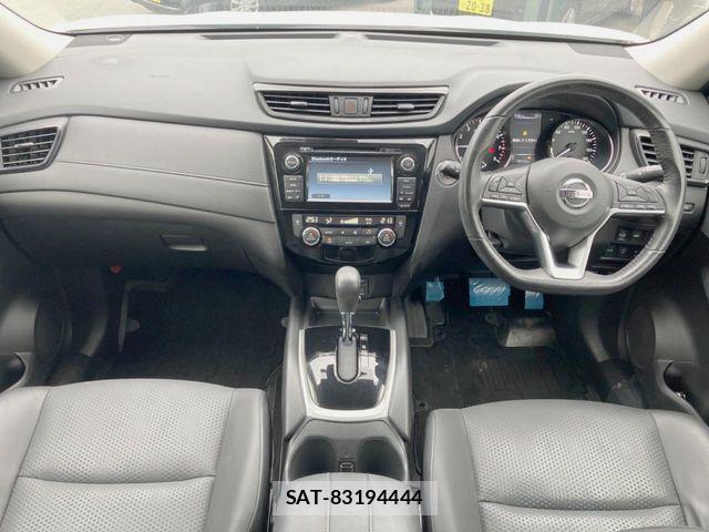 Nissan X-TRAIL 2017-09 8486316-1