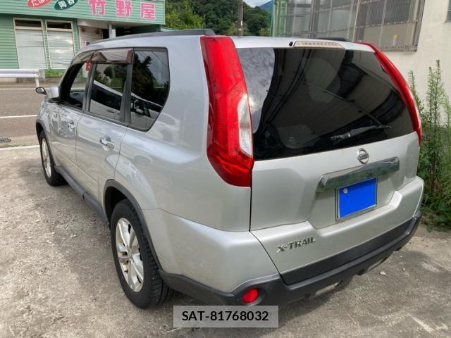 Nissan X-TRAIL 2011-09 8486320-2