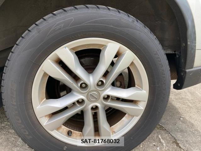 Nissan X-TRAIL 2011-09 8486320-4