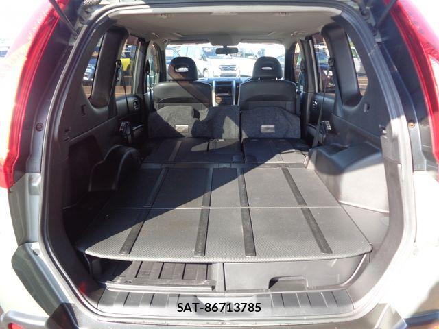 Nissan X-TRAIL 2011-12 8528416-12