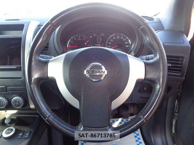 Nissan X-TRAIL 2011-12 8528416-16