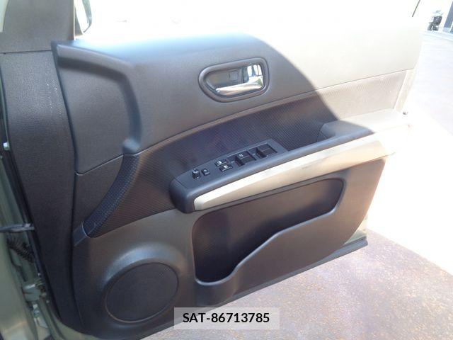 Nissan X-TRAIL 2011-12 8528416-21