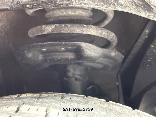 Nissan X-TRAIL 2017-02 8528396-19