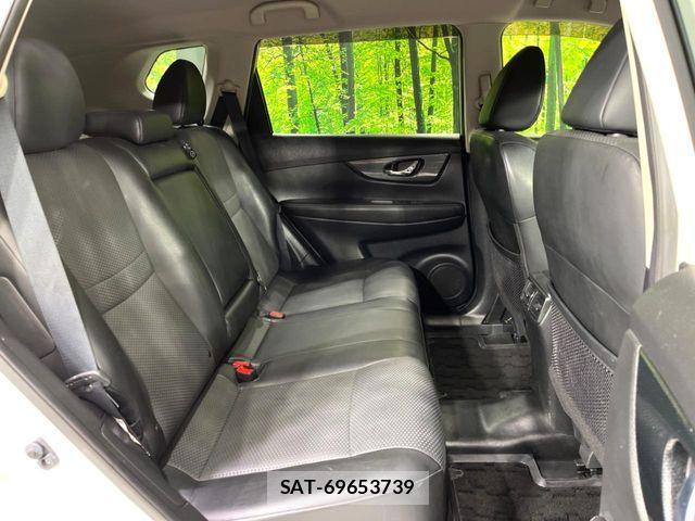 Nissan X-TRAIL 2017-02 8528396-8