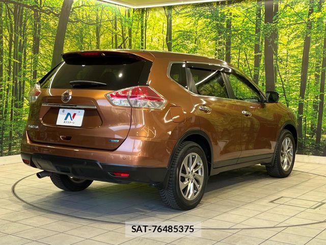 Nissan X-TRAIL 2017-04 8528393-16