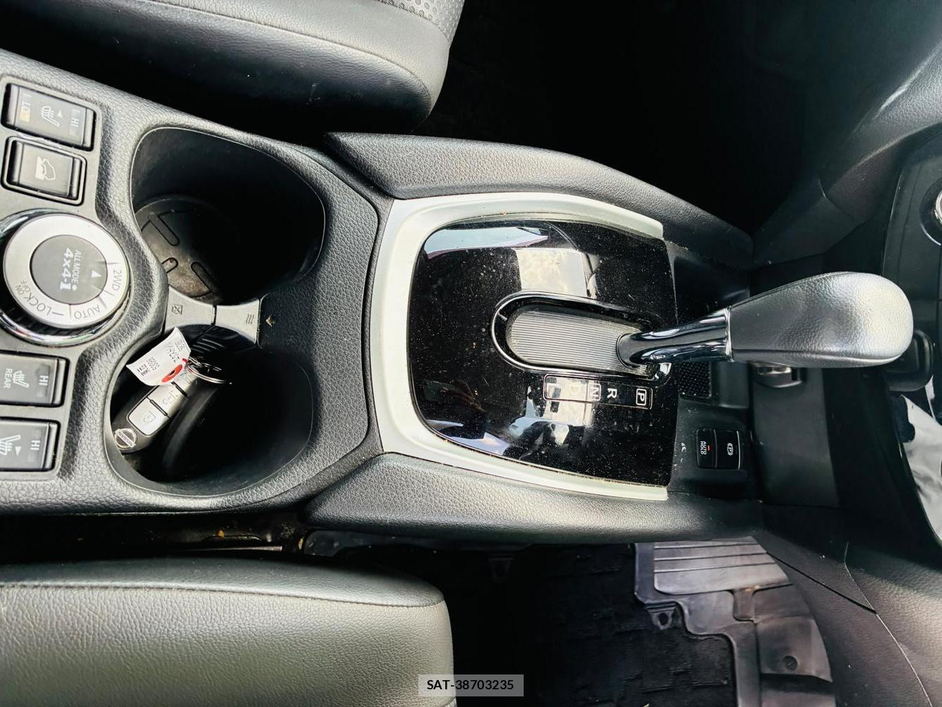 Nissan X-TRAIL 2019-02 8232530-20