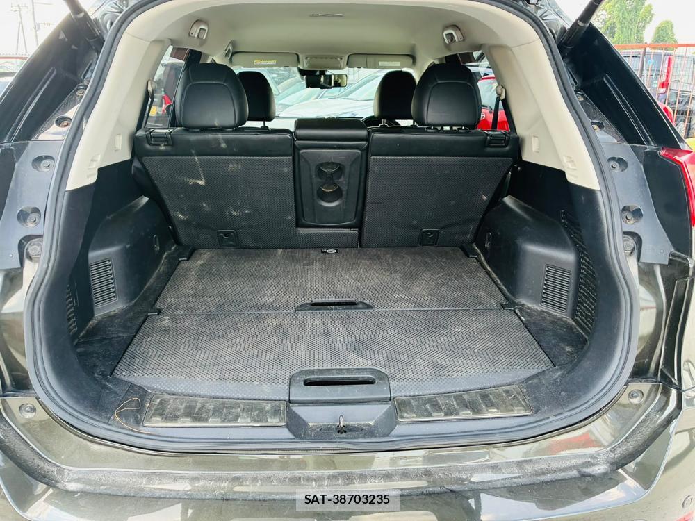 Nissan X-TRAIL 2019-02 8232530-27