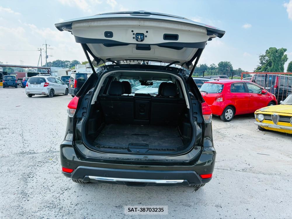 Nissan X-TRAIL 2019-02 8232530-28