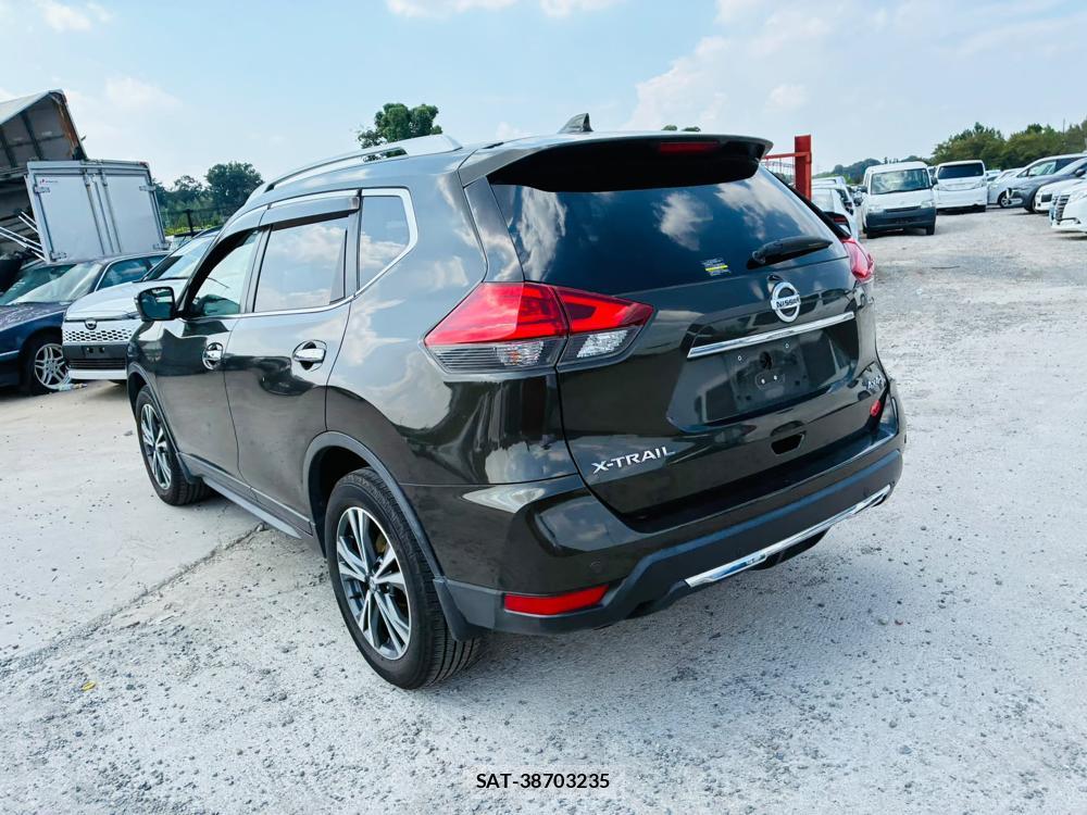 Nissan X-TRAIL 2019-02 8232530-2