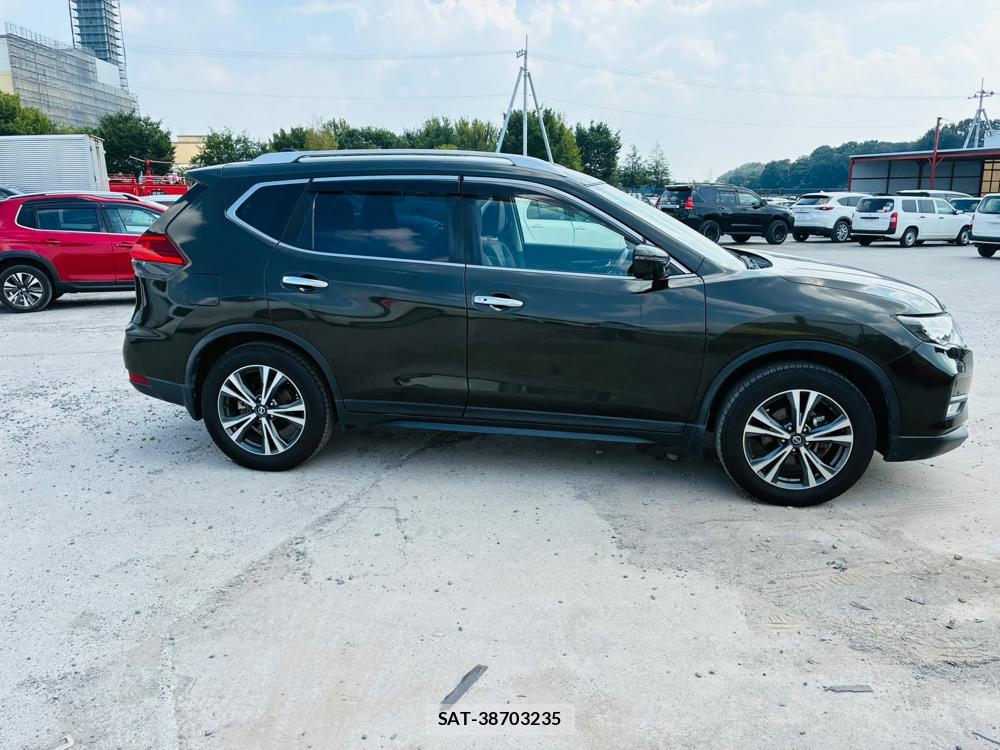 Nissan X-TRAIL 2019-02 8232530-5