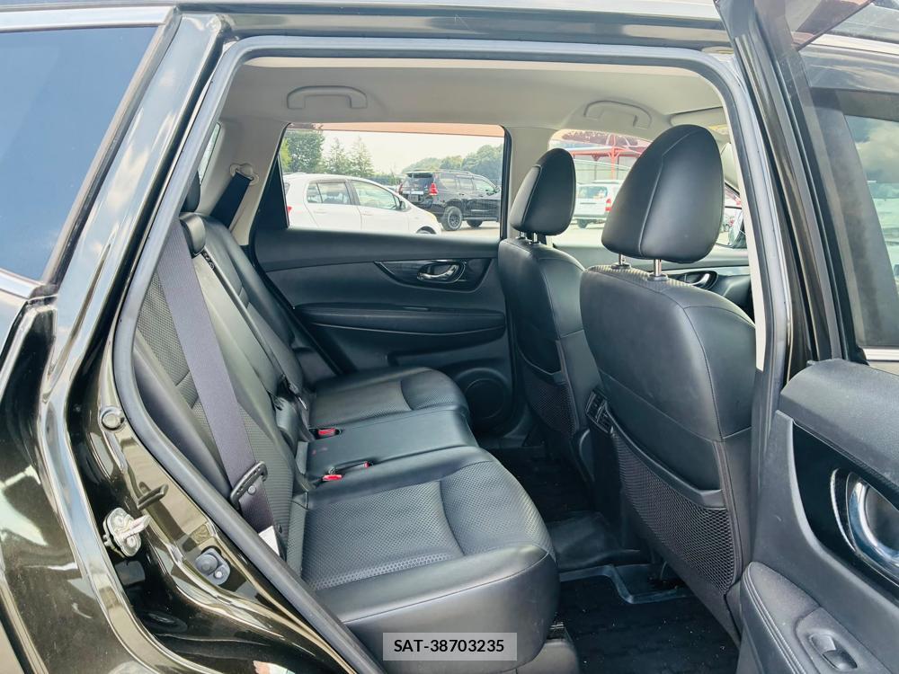 Nissan X-TRAIL 2019-02 8232530-8