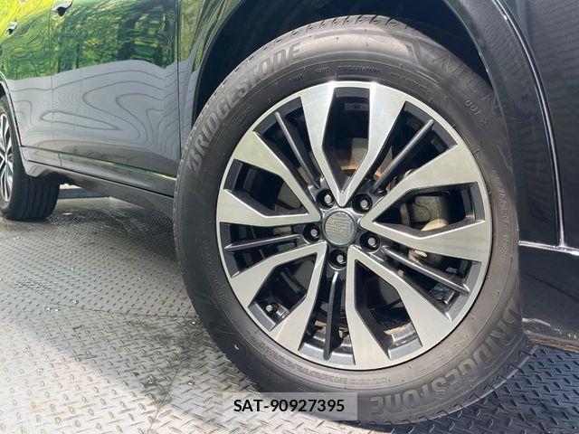 Nissan X-TRAIL 2015-12 8528397-12