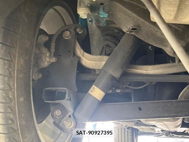 Nissan X-TRAIL 2015-12 8528397-19