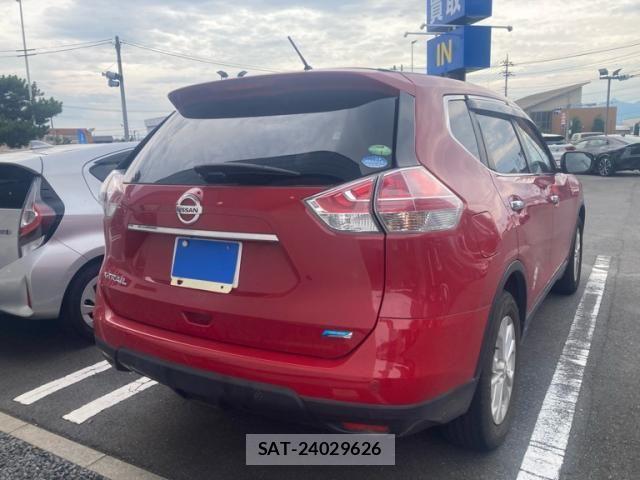 Nissan X-TRAIL 2014-09 8528410-13