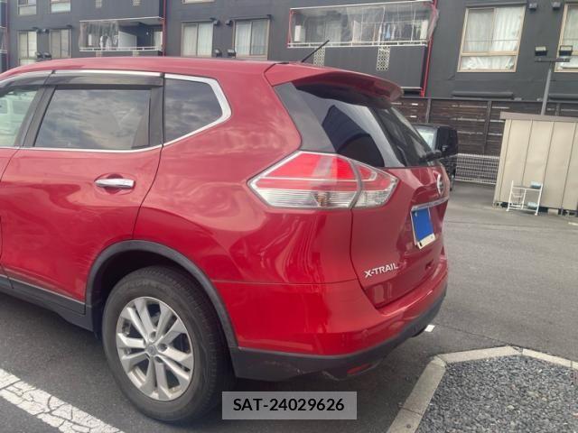 Nissan X-TRAIL 2014-09 8528410-15
