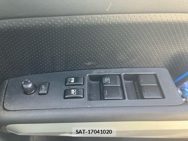 Nissan X-TRAIL 2011-03 8528407-19