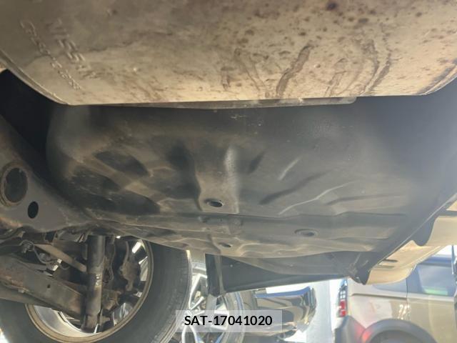 Nissan X-TRAIL 2011-03 8528407-7