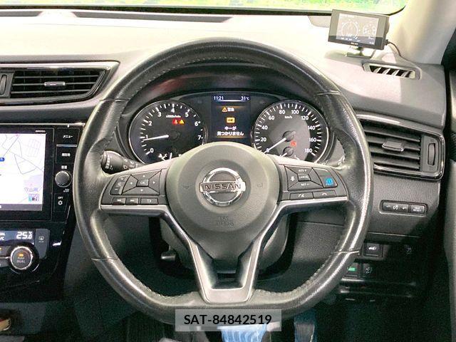 Nissan X-TRAIL 2018-06 8528394-10