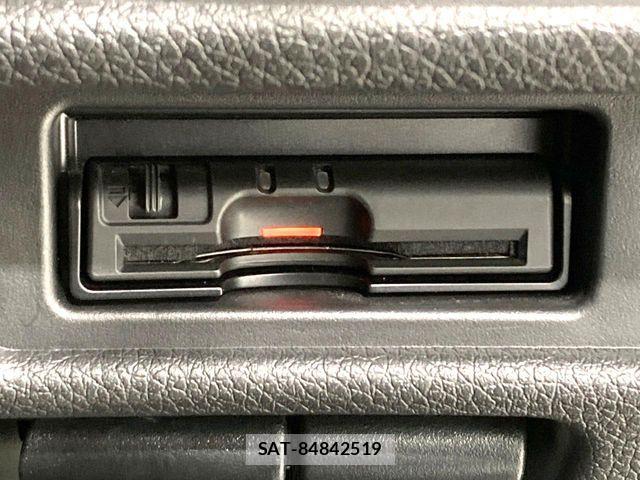 Nissan X-TRAIL 2018-06 8528394-5