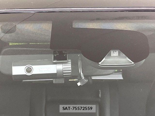 Nissan X-TRAIL 2015-10 8528395-7