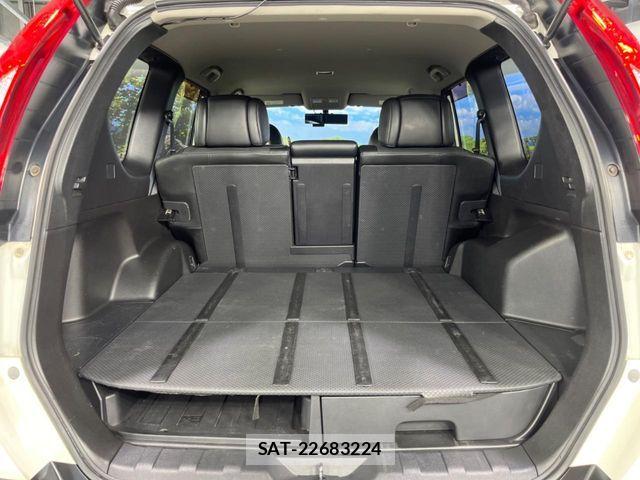 Nissan X-TRAIL 2011-09 8528401-10