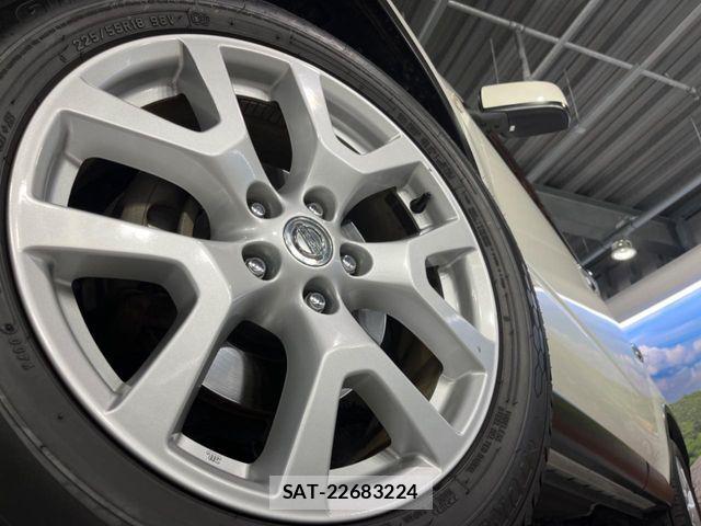 Nissan X-TRAIL 2011-09 8528401-12