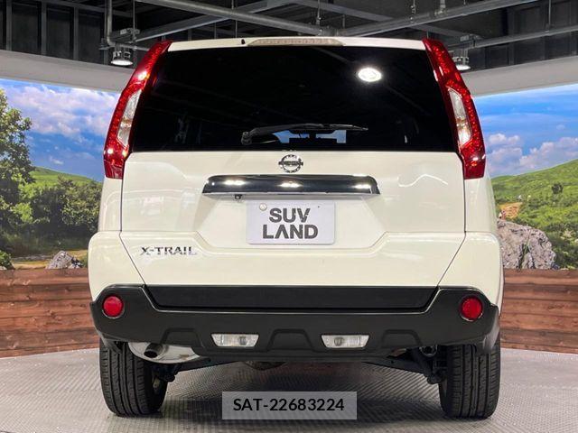 Nissan X-TRAIL 2011-09 8528401-18