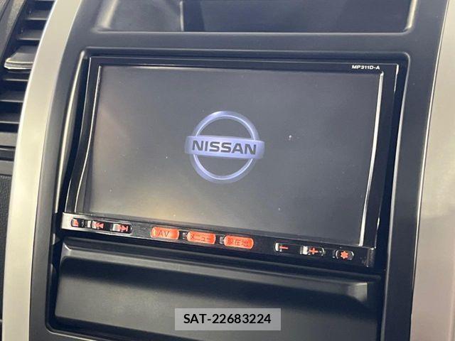 Nissan X-TRAIL 2011-09 8528401-3