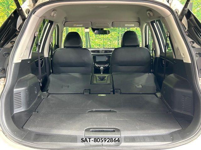 Nissan X-TRAIL 2017-11 8528392-12