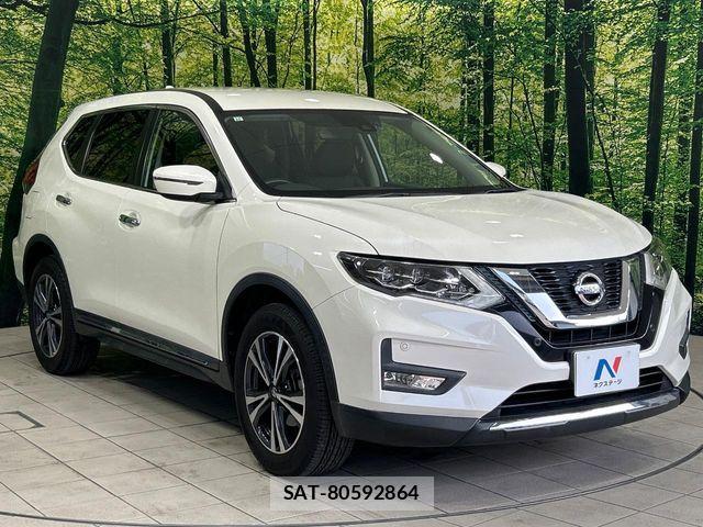 Nissan X-TRAIL 2017-11 8528392-15