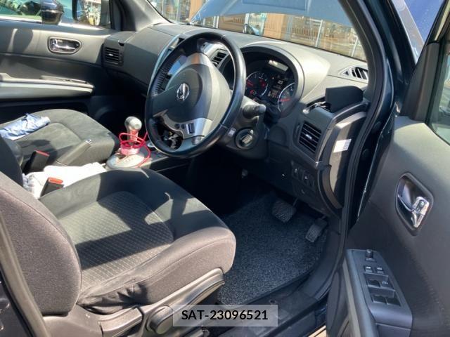 Nissan X-TRAIL 2011-02 8528406-11