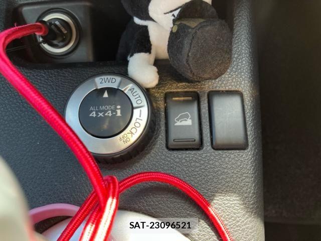 Nissan X-TRAIL 2011-02 8528406-15