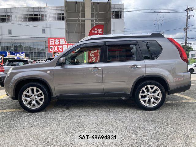 Nissan X-TRAIL 2013-02 8528399-12