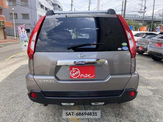 Nissan X-TRAIL 2013-02 8528399-7