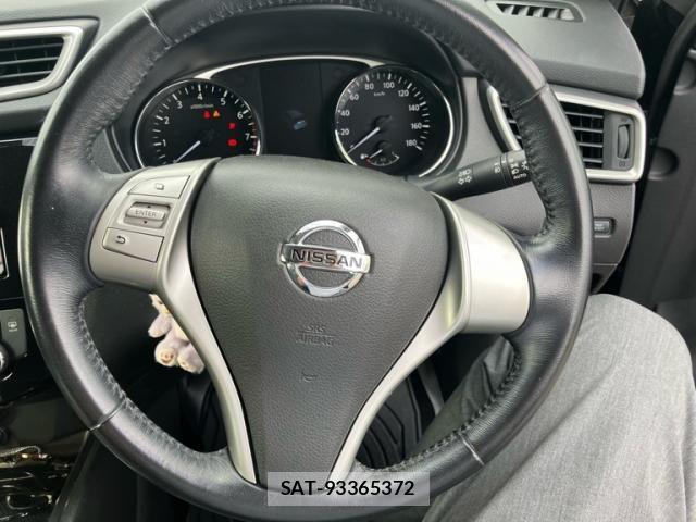 Nissan X-TRAIL 2015-06 8528400-10