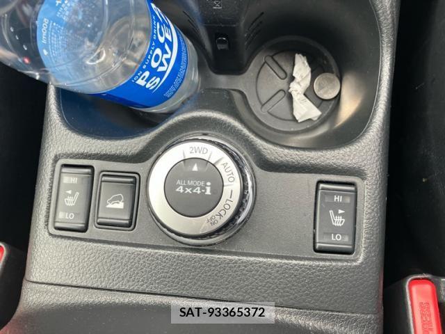 Nissan X-TRAIL 2015-06 8528400-13