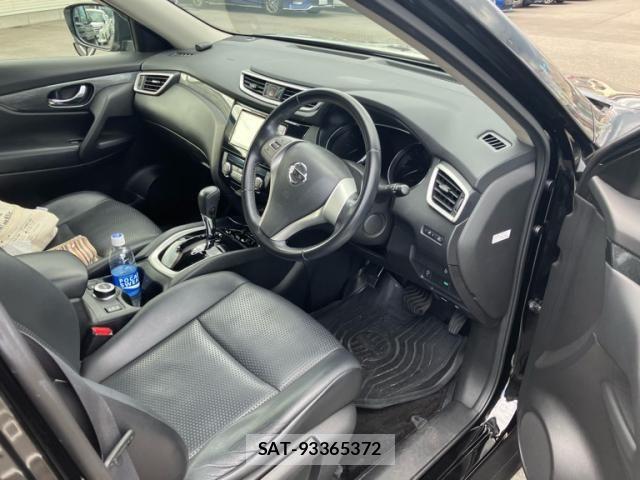 Nissan X-TRAIL 2015-06 8528400-2