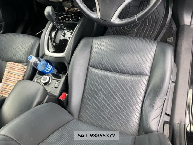 Nissan X-TRAIL 2015-06 8528400-4